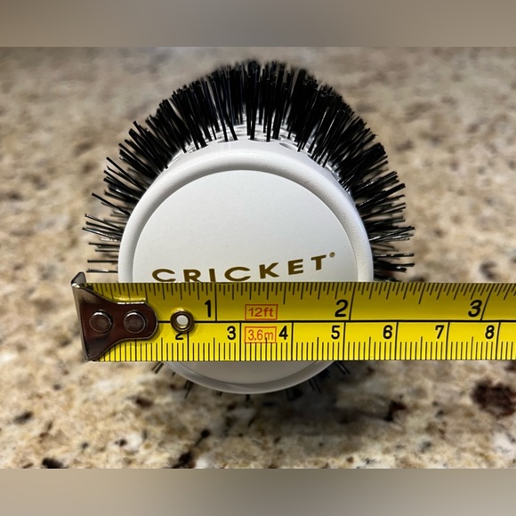 New Cricket Ultra Smooth Coconut Thermal 390 Round Brush - Picture 4 of 4